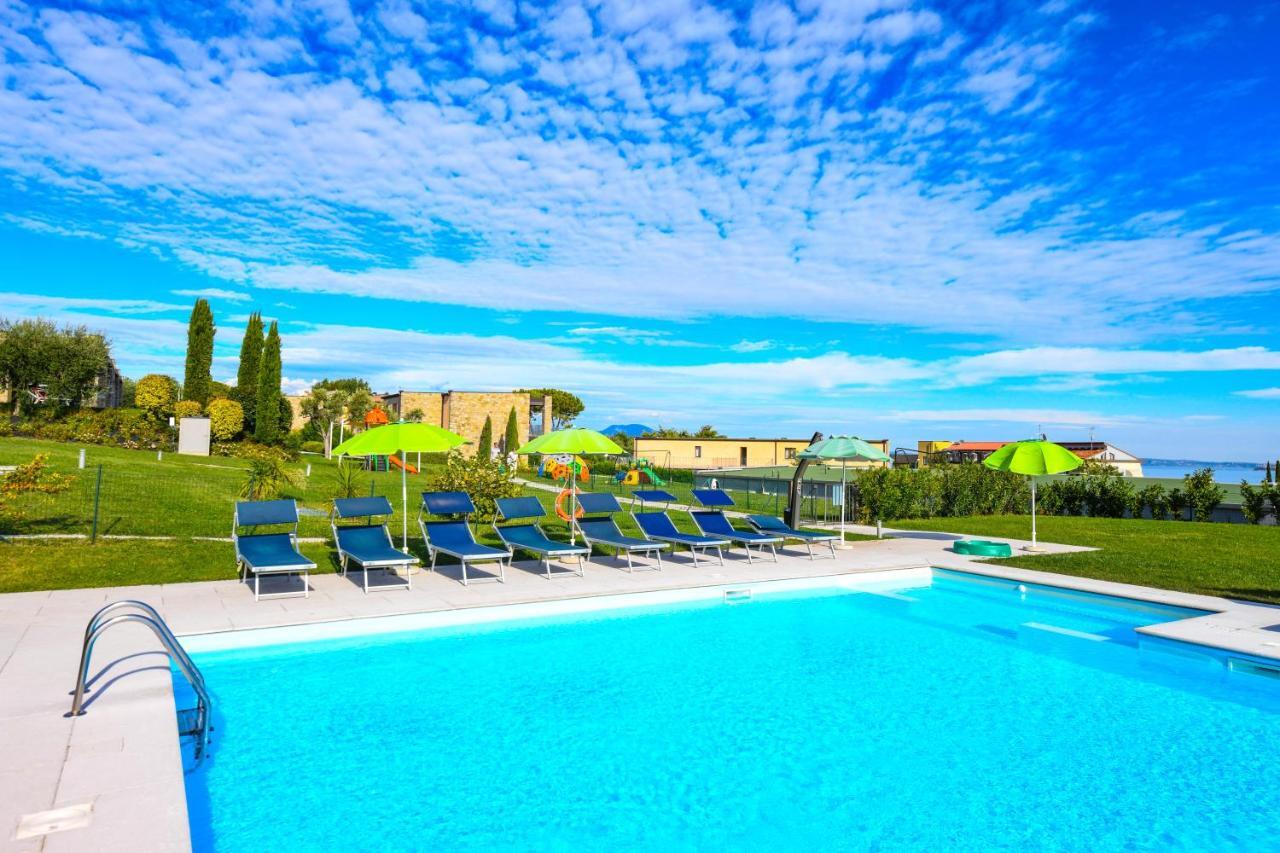 Relais Rosa Dei Venti Moniga del Garda Exterior foto